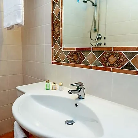 Montana Hotel 4*